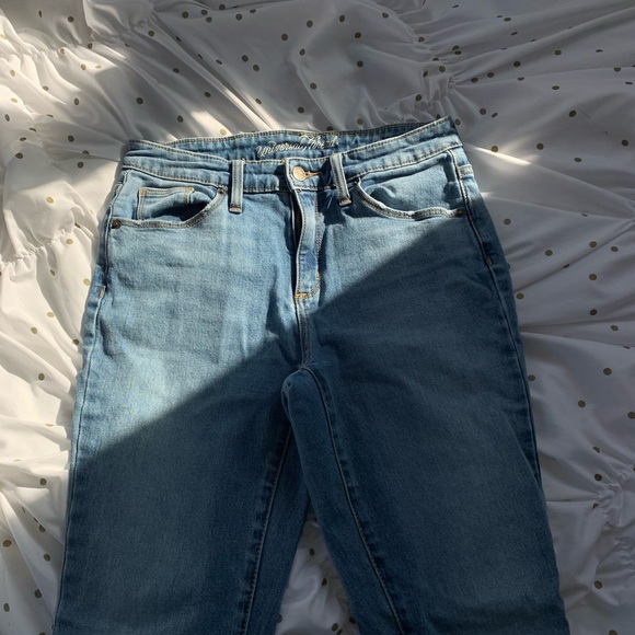 Universal Thread jeans - Picture 2 of 3